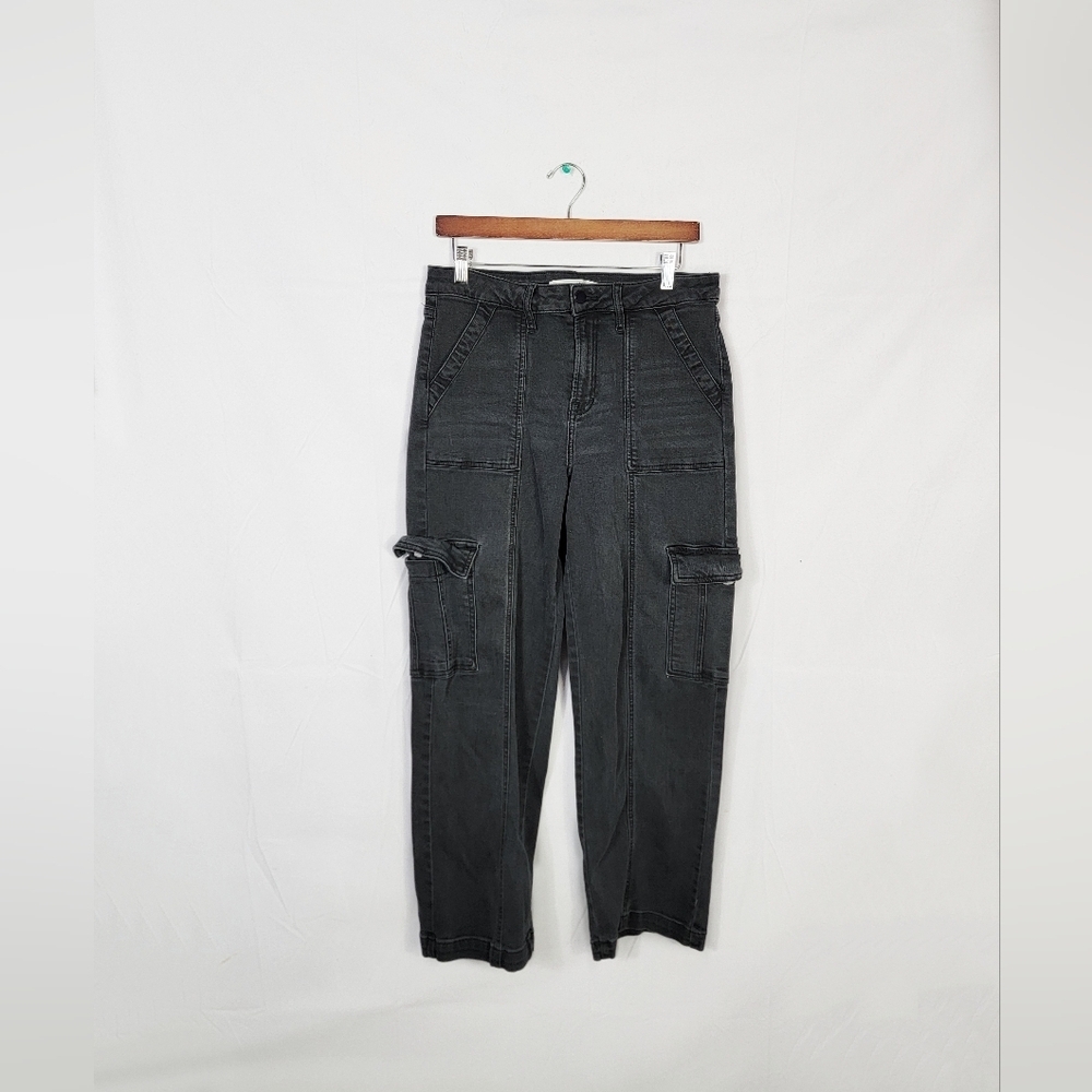 Women's Size 31 Altar'd State Black Cargo Jeans